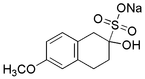 2-hidroxi-6-metoxi-1,2,3,4-tetrahidronaftaleno-2-sulfonato de sodio